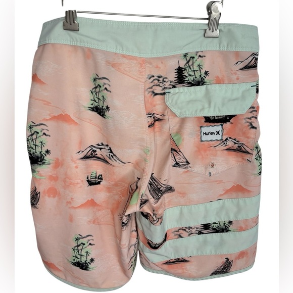 Hurley Men's Tropical Print Swim Shorts - Peach and Mint, Size 28 - Picture 9 of 11